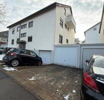 2-Zimmer-DG-Wohnung mit Balkon, Garage im Haus - Großbettlingen