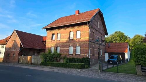 Foto - 3 Seiten Bauernhof - 250.000,00 EUR Kaufpreis,