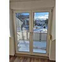 3 Raumwohnung 81m² mit Balkon saniert im 2. OG in Schmerbach - Waltershausen