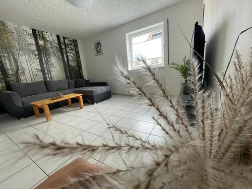 Foto - 2-Zimmer, Küche, Bad sowie Kfz-Stellplatz und Terrasse