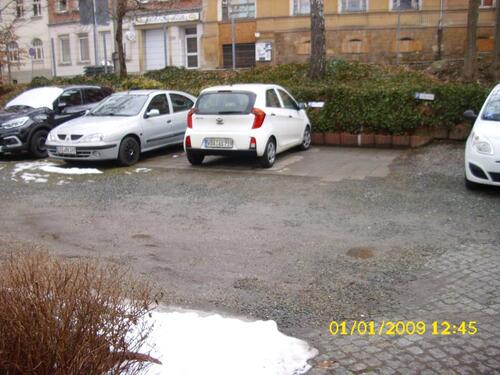 Foto - Schöne kleine 2-Raumwohnung,Küchent.können kostenl.übern.w.