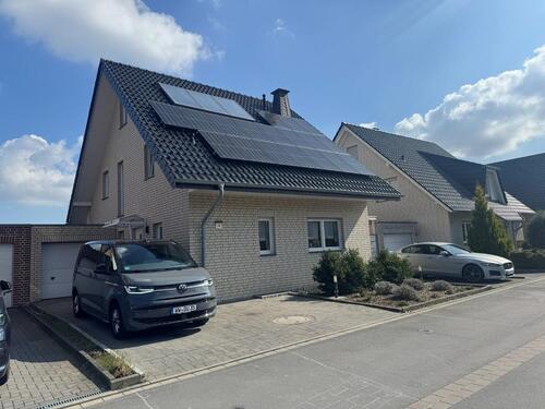 Foto - Geräumiges Einfamilienhaus mit 6,5 Zimmern und Garage in Hamm-Wee