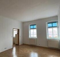 Helle 2 Zimmer Wohnung mit Einbauküche, Bad mit Badewanne in TGM - Tangermünde