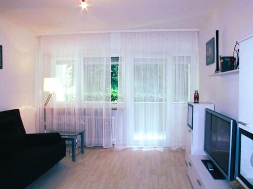 Foto - 2-Zi. Erdgeschoß-Wohnung: Zentral, ruhig, gut geschnitten