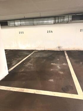 Foto - Tiefgaragenstellplatz zu vermieten Bergedorf, Am Beckerkamp