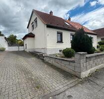 Haus Doppelhaushälfte - 199.000,00&nbsp;EUR Kaufpreis, ca.&nbsp; 122,00&nbsp;m&sup2; in Bad Gandersheim (PLZ: 37581)
