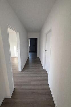 Foto - 4 Zimmer Wohnung mit Balkon+ Garten in Luhe-Wildenau