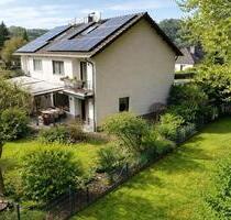 Doppelhaushälfte in Lohmar provisionsfrei sofort bezugsfertig