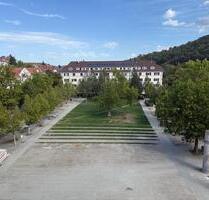 Lichtdurchflutete 2,5 Zimmerwohnung, zentral mit tollem Ausblick - Stuttgart Stuttgart-Süd
