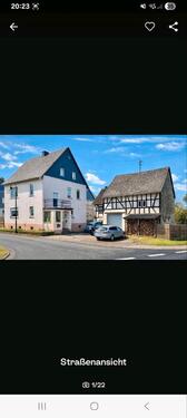 Foto - Einfamilienhaus mit großem Garten, Pool und Nebengebäude