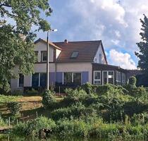 Villa am Wasser mit Steg + Sauna 15 Min. v Berlin-Frohnau - Oranienburg