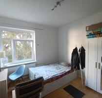 1 Zimmer in einer 3er-WG ab April 1 Room in 3-Shared Apartment L - Hannover Linden-Limmer