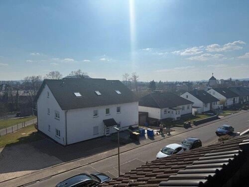 Foto - Helle Dachgeschosswohnung mit unverbaubarem Blick über Kirchhain
