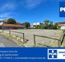 HOMBURG; GROSSZÜGIGE PARKFLÄCHE ZU VERMIETEN - FÜR PKW ODER WOHNWAGEN