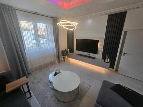 Foto - Kernsanierte Designerwohnung, möbliert, 100m², nähe Bahnhof