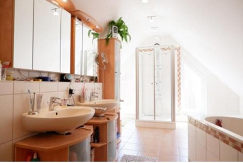 Foto - 4,5-Zimmer-Maisonette-Wohnung - 440.000,00&nbsp;EUR Kaufpreis, ca.&nbsp; 131,00&nbsp;m&sup2;