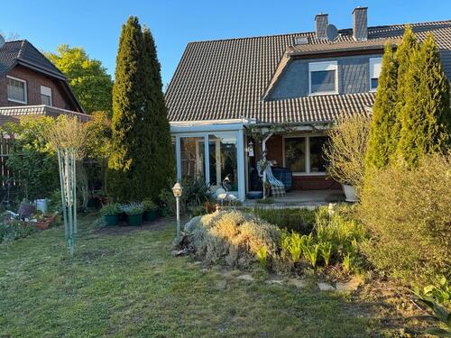 Foto - Doppelhaushelfte - 380.000,00&nbsp;EUR Kaufpreis, ca.&nbsp; 107,00&nbsp;m&sup2;