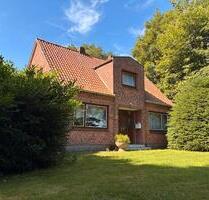 Charmantes Einfamilienhaus mit großem Grundstück und freiem Blick - Schiffdorf