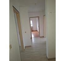 Schöne 4 Zimmer Küche Bad Wohnung zu vermieten - Betzdorf