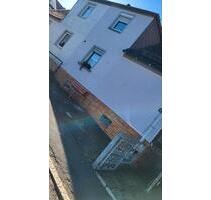 Doppelhaushälfte - 95.000,00&nbsp;EUR Kaufpreis, ca.&nbsp; 135,00&nbsp;m&sup2; in Röslau (PLZ: 95195)