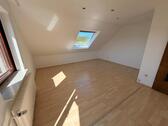 Foto - 5 Zimmer Dachgeschoßwohnung zur Miete in Porta Westfalica