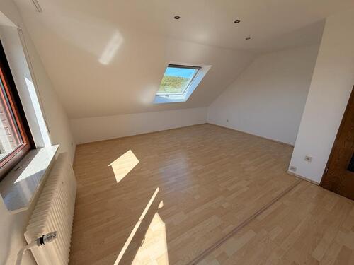 Foto - 5 Zimmer Dachgeschoßwohnung zur Miete in Porta Westfalica