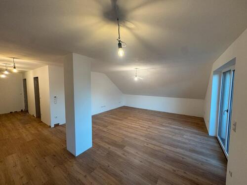 Foto - 3 Zimmer Etagenwohnung zur Miete in Hafenlohr