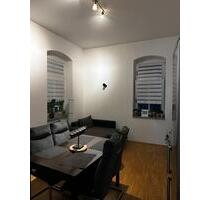 Gemütliche 2-Zimmer-Wohnung mit Balkon & Einbauküche in Dresden-F