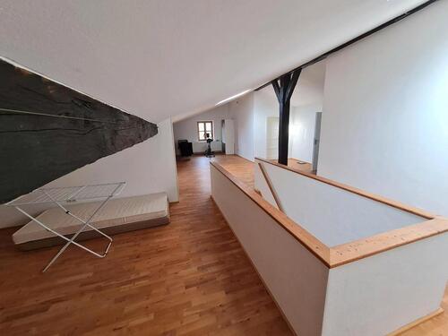 Foto - 9 Zimmer Dachgeschoßwohnung zur Miete in Frontenhausen