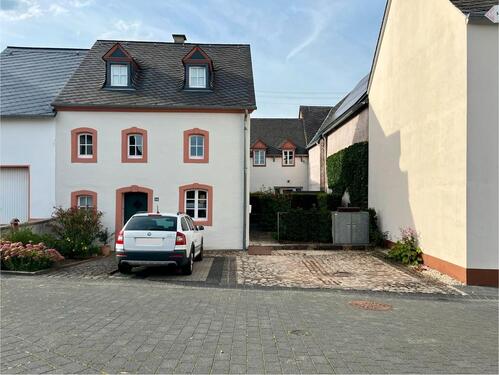 Foto - Wohnhaus mit Charme und vielseitig nutzbarer ausgebauter Scheune