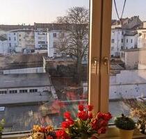 4 Zimmer, hell, 1a geschnitten, EBK, Gäste WC, Südbalkon, 4. OG - Düsseldorf Stadtmitte