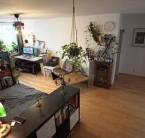 Helle 2-Zimmer-Wohnung – 5 Monate Untermiete (01.05.–01.10.2026) - Regensburg Galgenberg