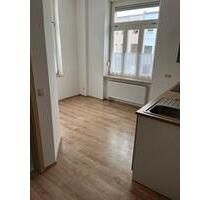 Helle und geräumige Einraumwohnung im Altbau - Güsten