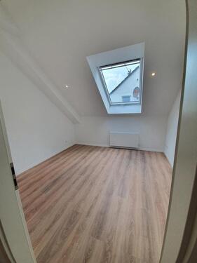Foto - 1 Zimmer Dachgeschoßwohnung zur Miete in Völklingen