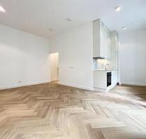 Modernes Cityapartment mit Balkon | Wunderschöner Altbau | Im ruhigen HH | EBK | Keller - Berlin Steglitz-Zehlendorf