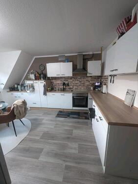 Foto - Vermiete helle 3-Zimmerwohnung 90qm mit Logia ab April 2026