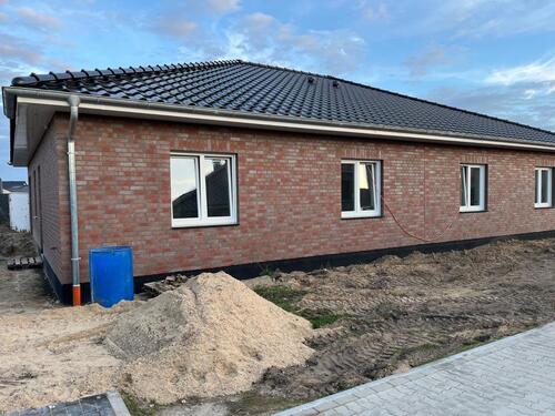 Foto - Bungalow Doppelhaushälfte - 1.000,00&nbsp;EUR Kaltmiete, ca.&nbsp; 100,00&nbsp;m&sup2;