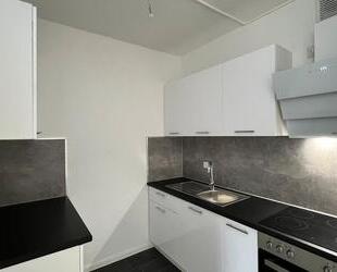 IDEAL FÜR DIE FERNSEHABENDE - Lichtdurchflutete 3 Raumwohnung mit großem Wohnzimmer, privatem Balkon & moderner EBK - Chemnitz Klaffenbach