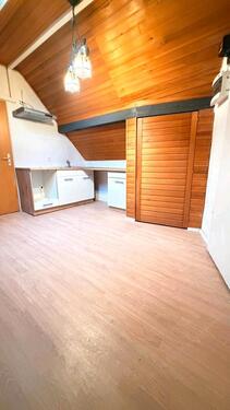 Foto - Biete 2 Zimmer DG Wohnung in Egelsbach an