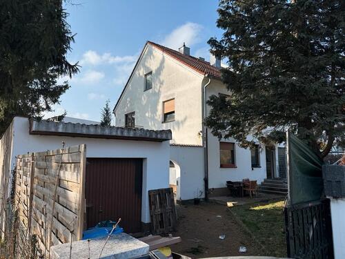 Foto - 6 Zimmer Doppelhaushälfte zur Miete in München