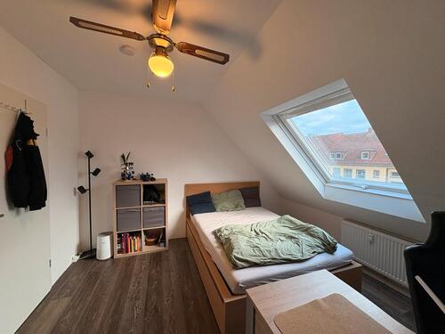 Foto - Schönes WG-Zimmer in 7er WG mit eigenem Bad inkl. WLAN&Strom