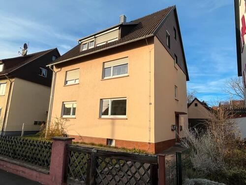 Foto - Attraktives Dreifamilienhaus mit freier Wohnung in LB-Pflugfelden
