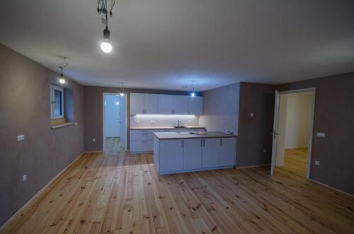 Foto - Kernsanierte 1,5-Zimmer Wohnung mit Terrasse in Brombachtal