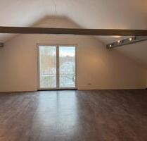 Dachgeschosswohnung in Meitingen 100qm +EBK