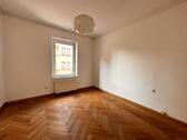 Foto - 2‑Zimmer-Altbauwohnung mit Loggia in Stuttgart-West