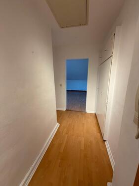 Foto - 1 Zimmer Dachgeschoßwohnung zur Miete in Duisburg