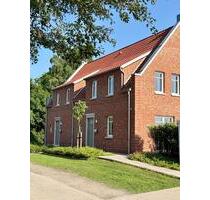 Moderne Doppelhaushälfte neben dem Schloss zu vermieten - Langwedel