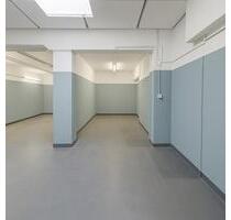 Zentrale geräumige Lagereinheit mit Stellplatz - Lübeck Sankt Lorenz Nord