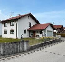 EFH mit Garage - 1.670,00&nbsp;EUR Kaltmiete, ca.&nbsp; 156,00&nbsp;m&sup2; in Stötten am Auerberg (PLZ: 87675)