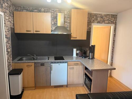 Foto - Single Wohnung mit Küche und begehbarem Kleiderschrank